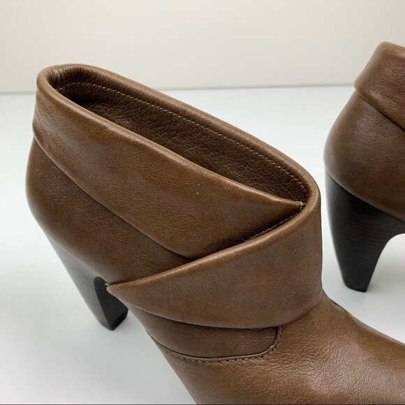 Söfft Tan Leather Heeled Bootie size 7 - Picture 3 of 9